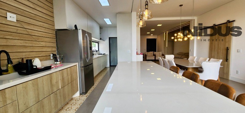 Casa, 3 quartos, 246 m² - Foto 24