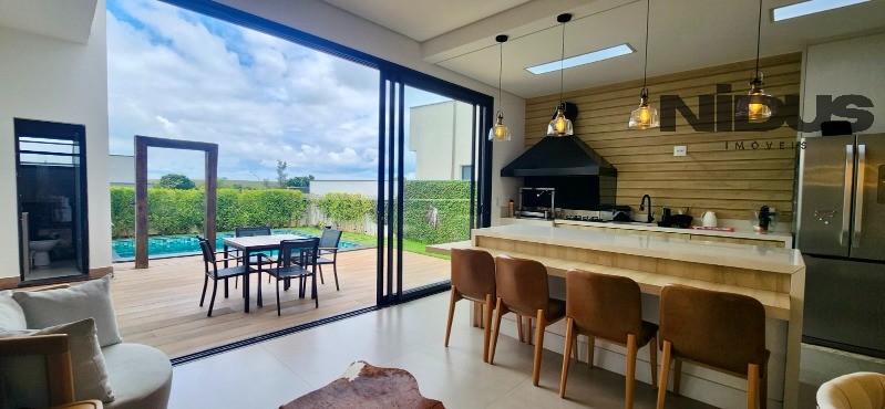 Casa, 3 quartos, 246 m² - Foto 28