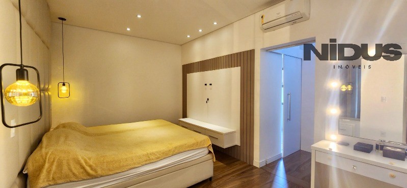 Casa, 3 quartos, 246 m² - Foto 5