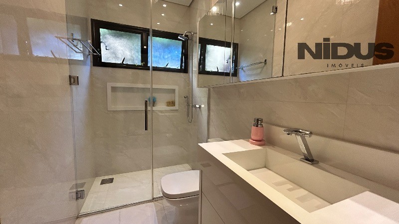 Casa, 3 quartos, 246 m² - Foto 40