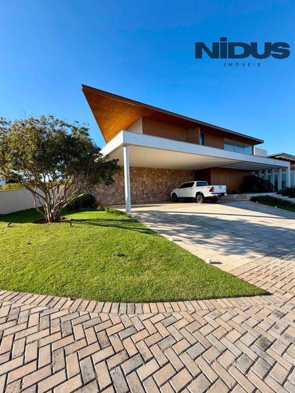 Casa, 4 quartos, 588 m² - Foto 1
