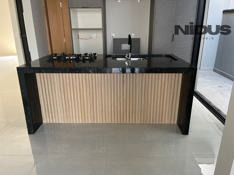 Casa, 3 quartos, 198 m² - Foto 4