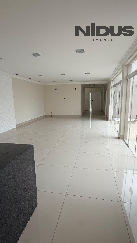 Casa, 3 quartos, 256 m² - Foto 3
