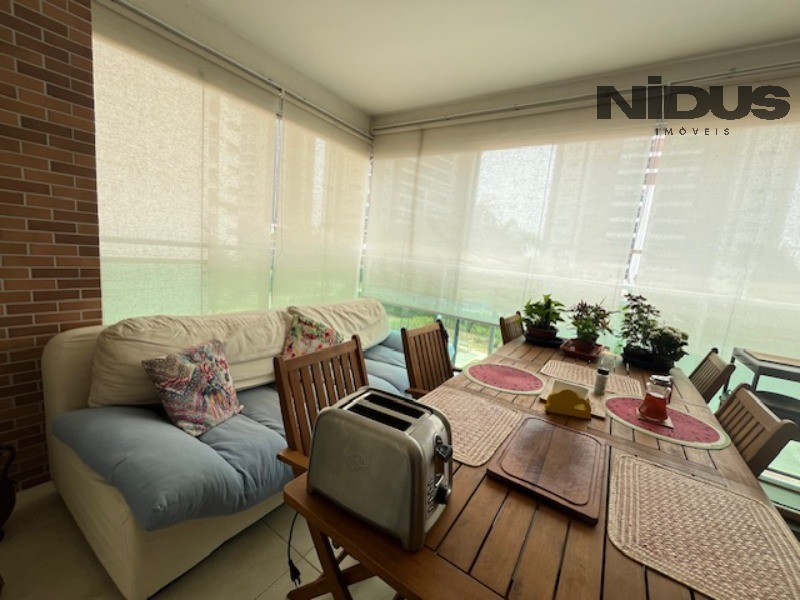 Apartamento, 3 quartos, 194 m² - Foto 2