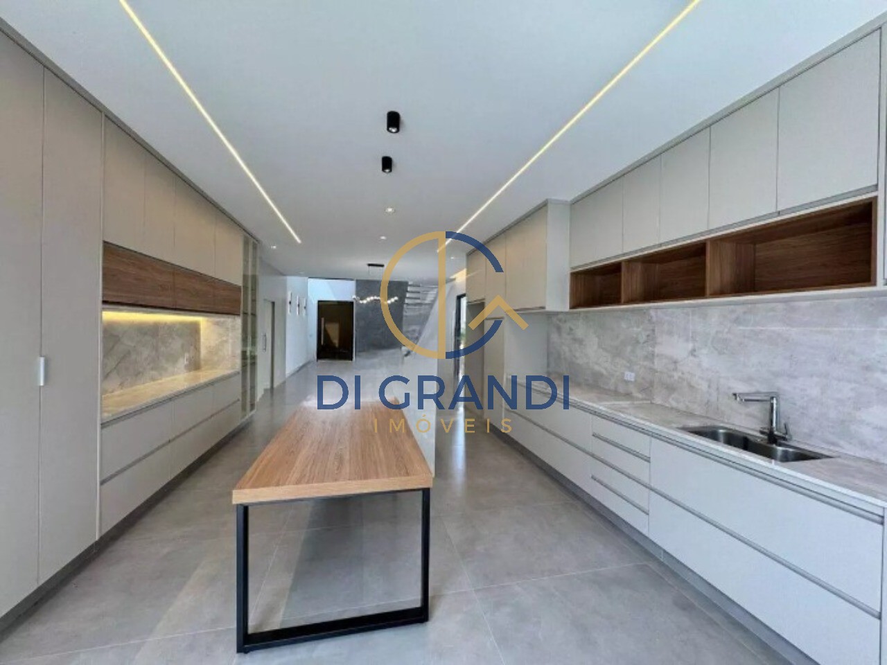 Casa, 3 quartos, 240 m² - Foto 4