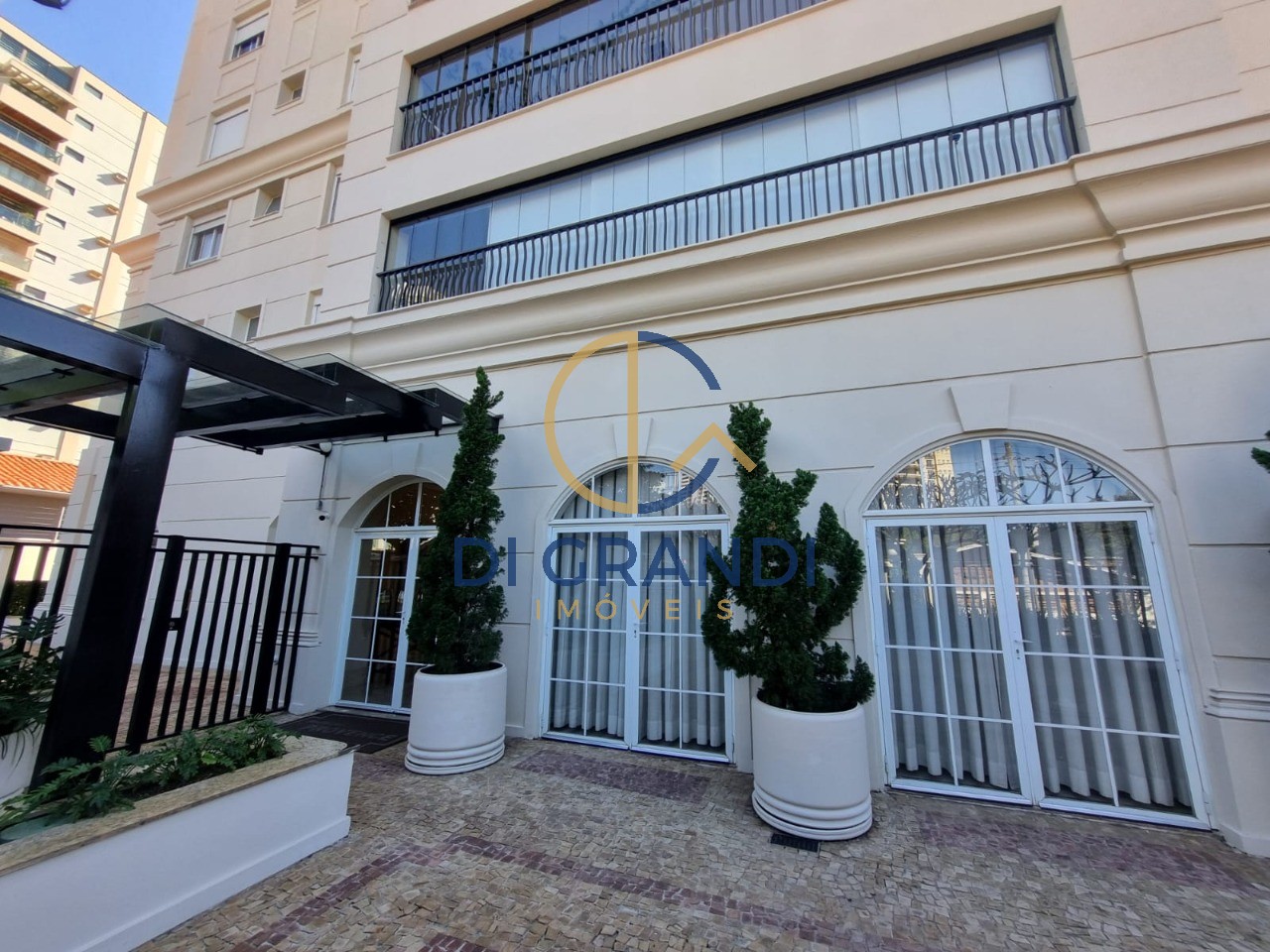 Apartamento, 3 quartos, 187 m² - Foto 2