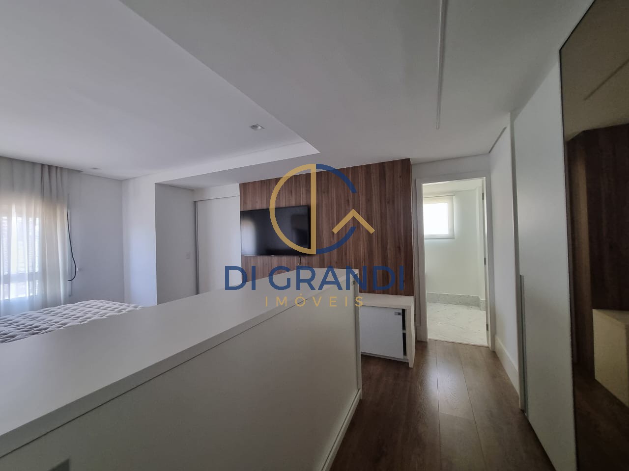 Apartamento, 3 quartos, 189 m² - Foto 2