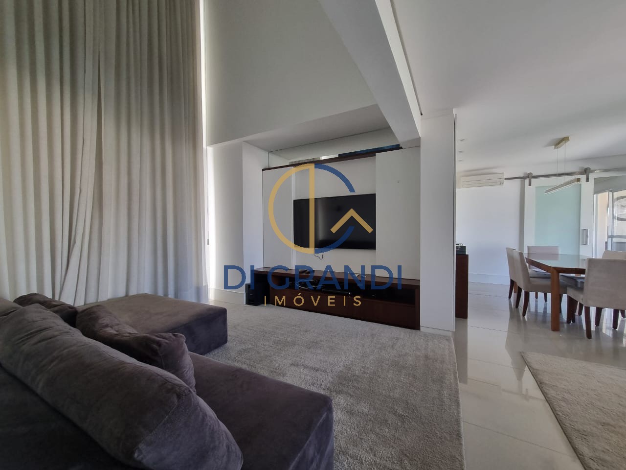 Apartamento, 3 quartos, 189 m² - Foto 1