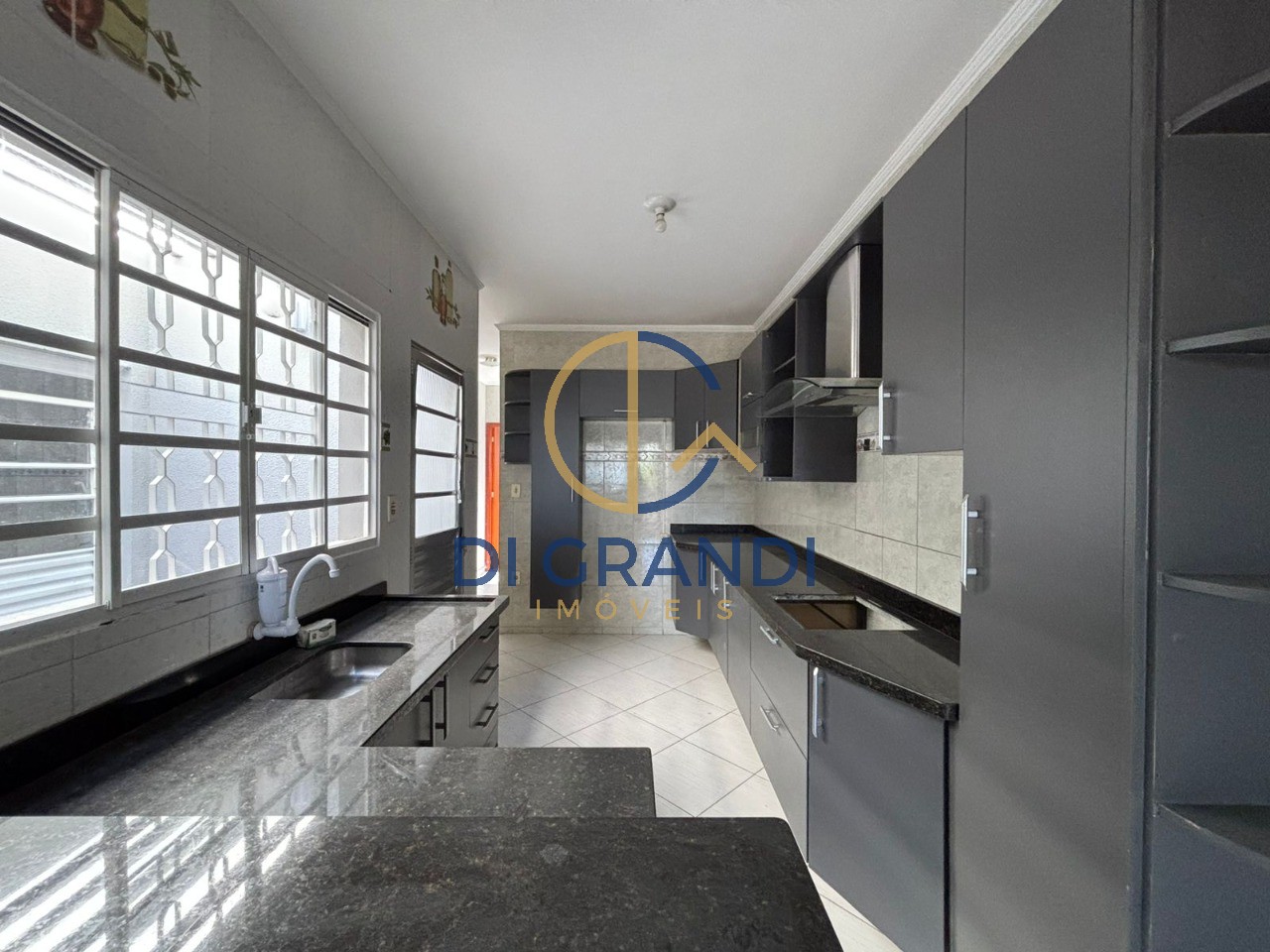 Casa, 3 quartos, 141 m² - Foto 2