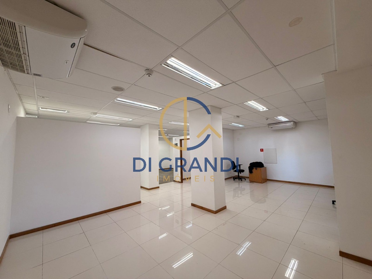 Loja-Salão, 230 m² - Foto 1