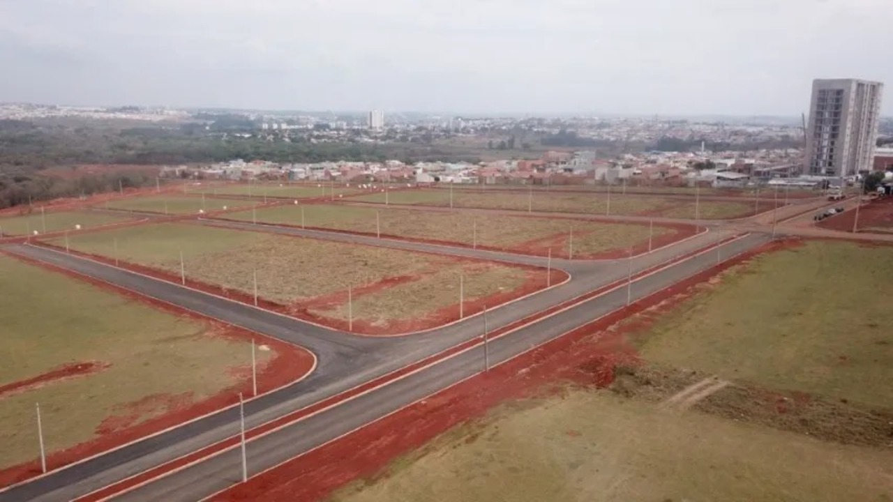 Terreno, 180 m² - Foto 2