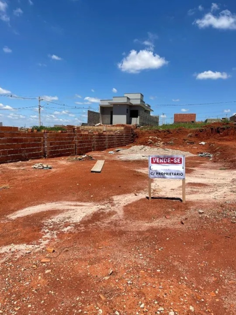 Terreno, 180 m² - Foto 1