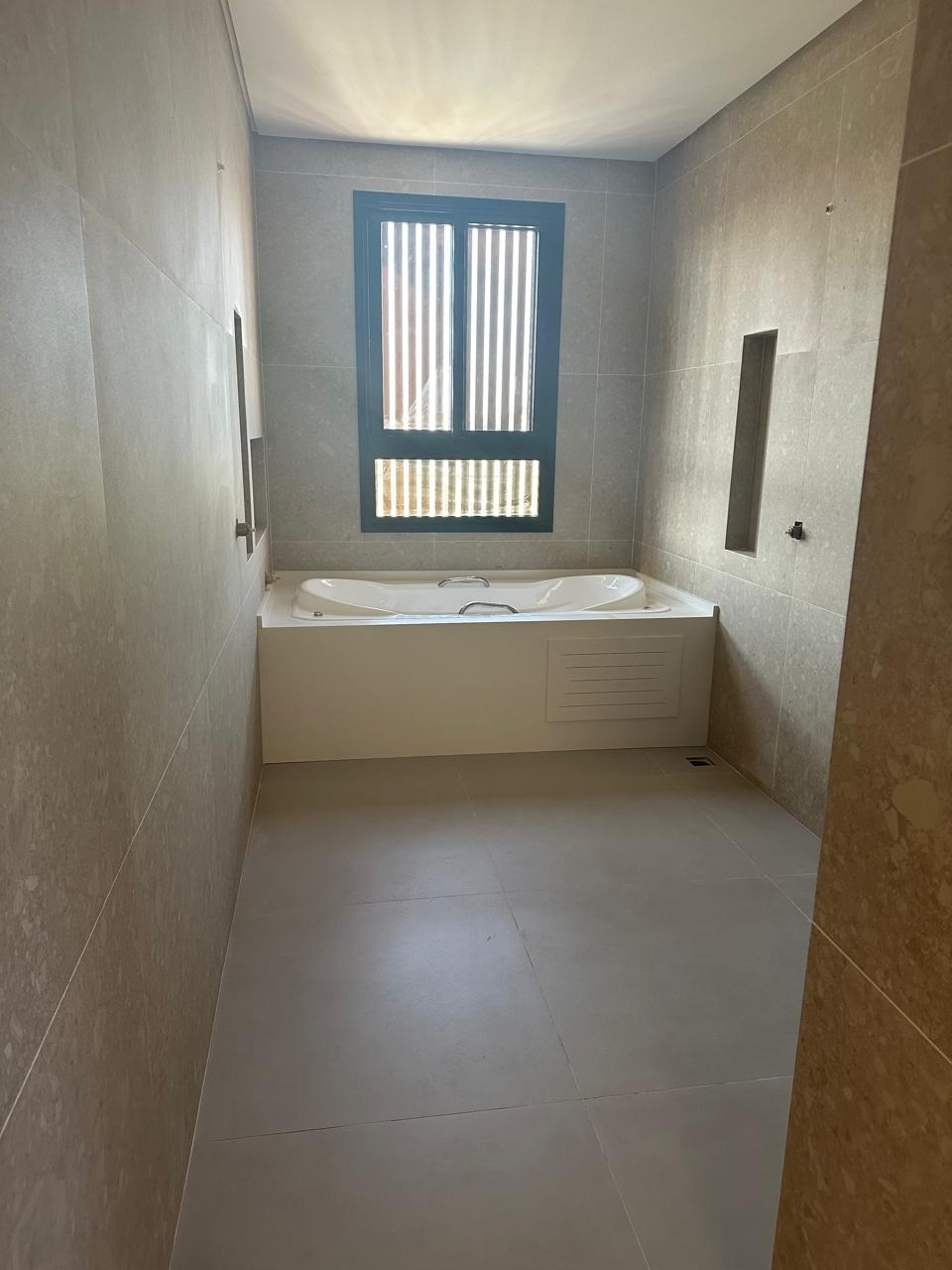 Casa de luxo em condomínio: 4 quartos, 4 suítes, 3 salas, 4 vagas na Santa Regina, Camboriú-SC - 380m² de área - foto 26