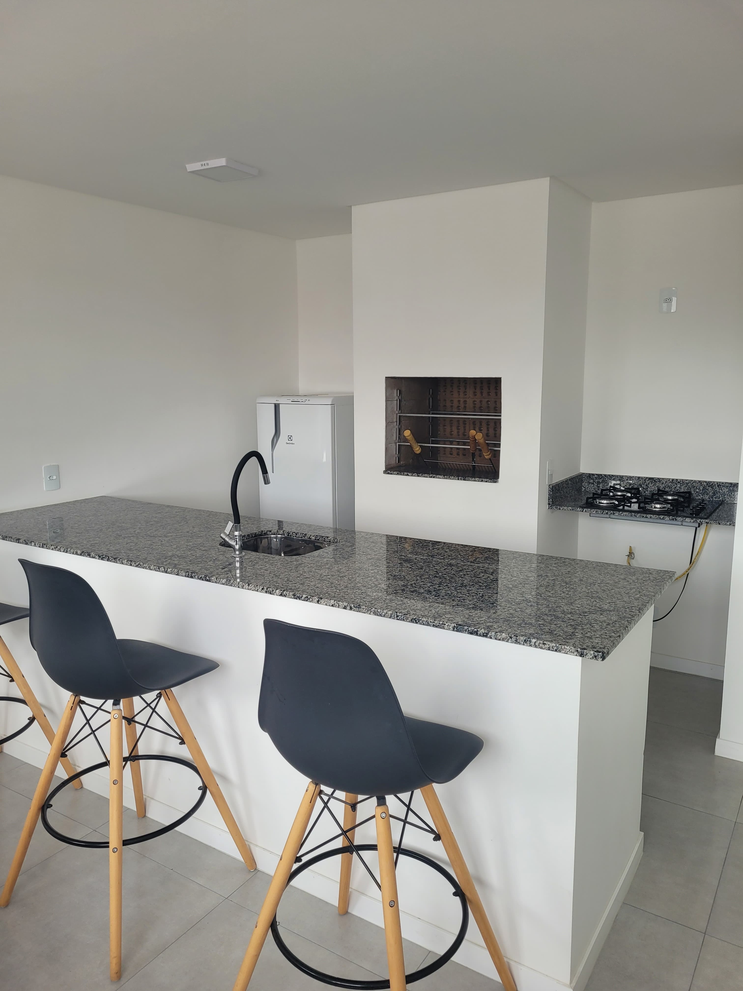 Apartamento para locação na ressacada, itajaí-sc: 2 quartos,