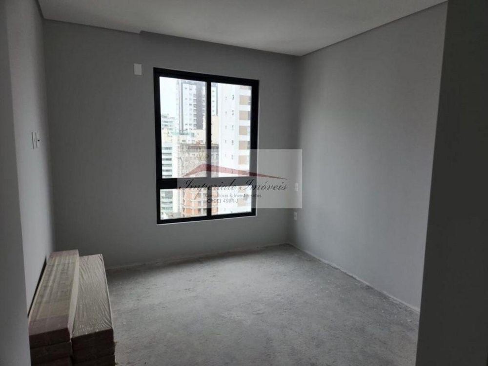 Apartamento de Luxo à Venda em Balneário Camboriú - 3 Quartos, 3 Suítes, 2 Salas, 4 Banheiros - Imperdível!