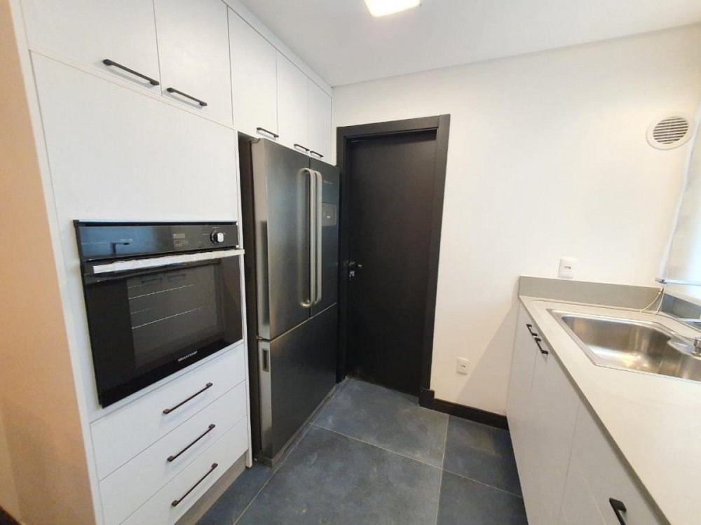 Cobertura de luxo à venda em balneário camboriú-sc, no bairr