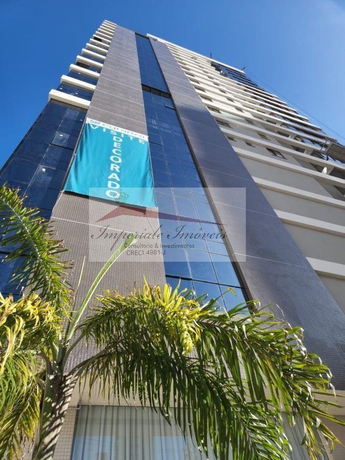 Apartamento de Luxo à Venda em Balneário Camboriú - 3 Quartos, 3 Suítes, 2 Salas, 4 Banheiros - Imperdível!