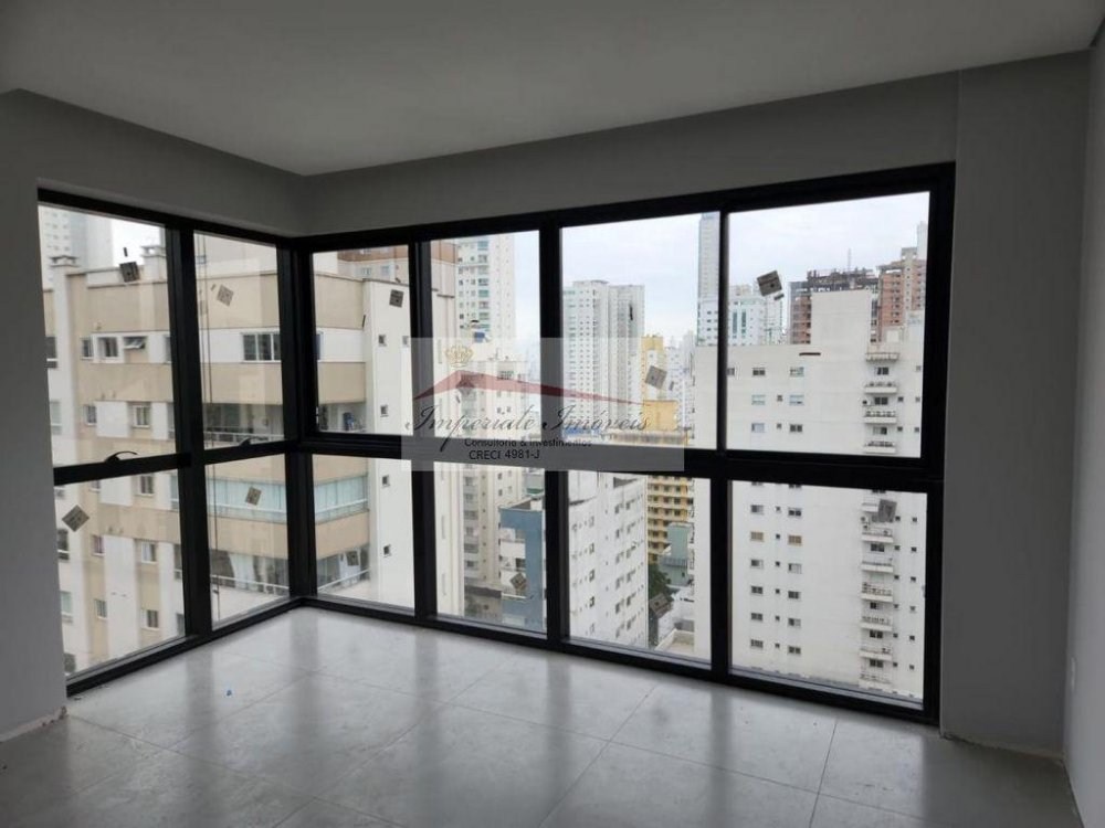 Apartamento de Luxo à Venda em Balneário Camboriú - 3 Quartos, 3 Suítes, 2 Salas, 4 Banheiros - Imperdível!