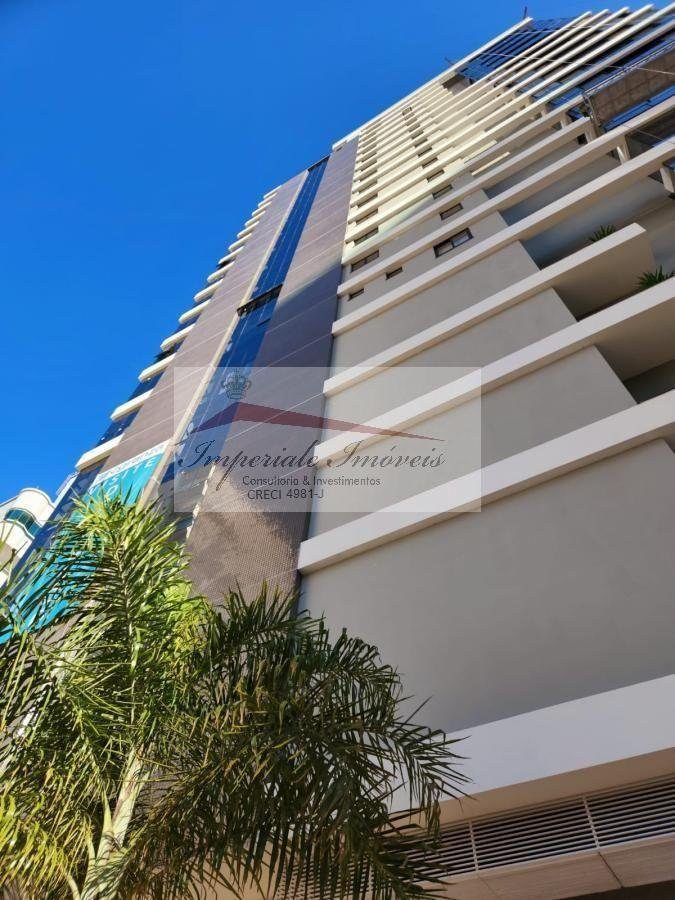 Apartamento de Luxo à Venda em Balneário Camboriú - 3 Quartos, 3 Suítes, 2 Salas, 4 Banheiros - Imperdível!