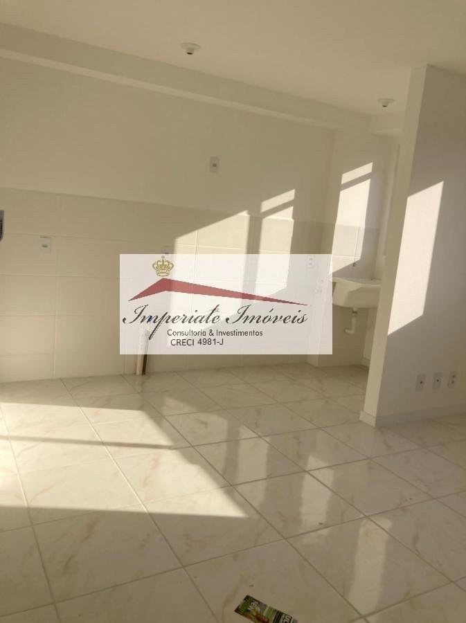Apartamento à venda em Itajaí-SC, no bairro Carvalho! 2 quartos, 2 salas, 1 banheiro, 1 vaga de garagem, 58,35 m².