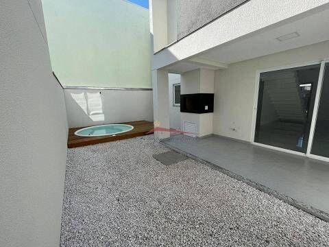 Sobrado de luxo à venda em itajaí-sc - 3 quartos, 3 suítes, 