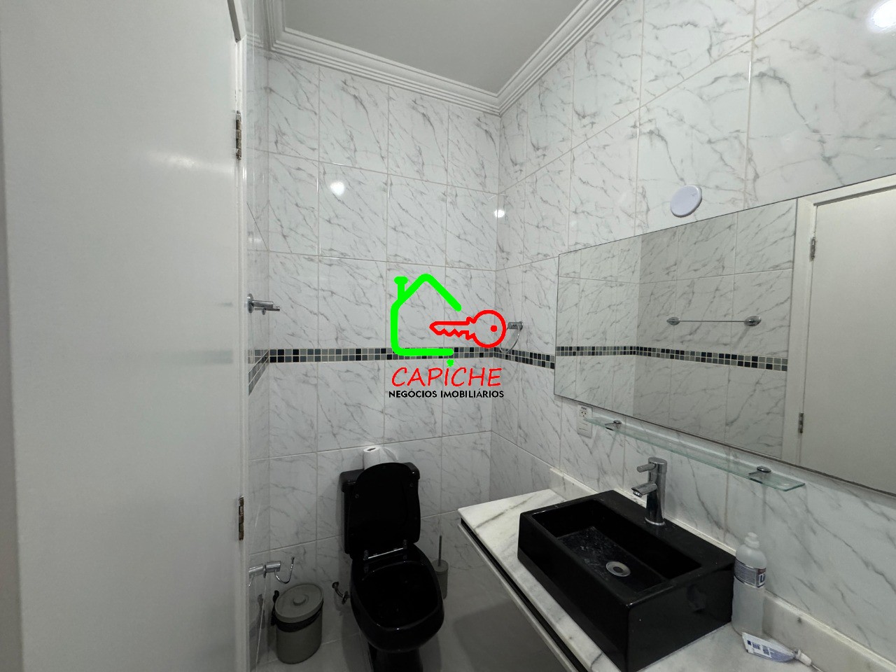 Casa de Condomínio para alugar com 4 quartos, 310m² - Foto 34