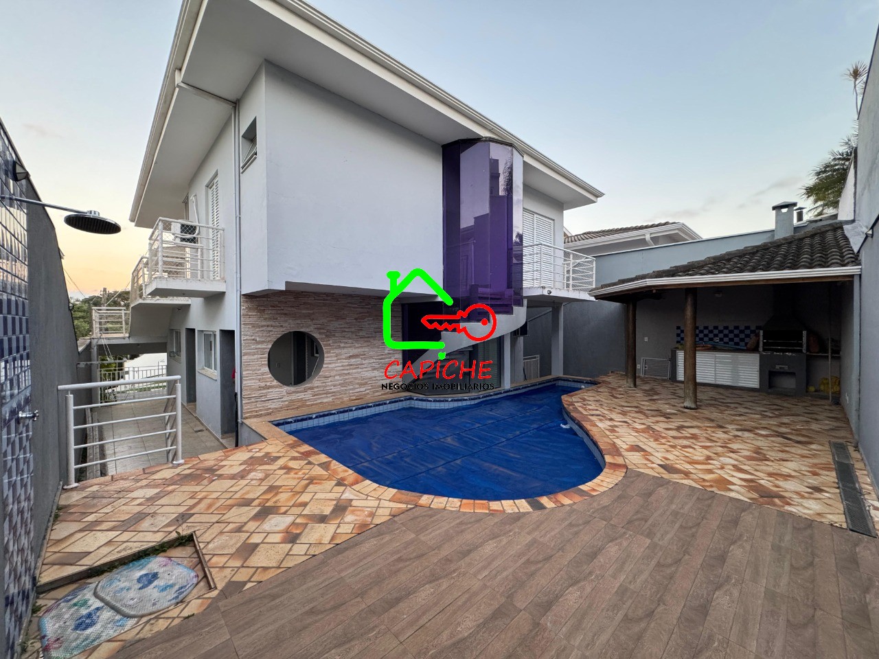 Casa de Condomínio para alugar com 4 quartos, 310m² - Foto 25