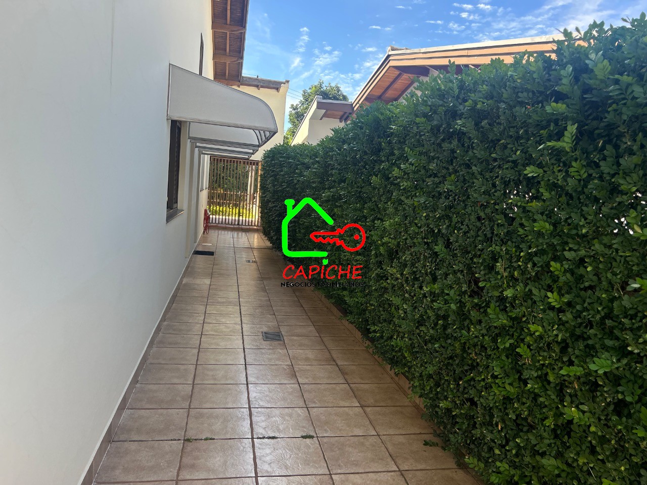 Casa para alugar com 3 quartos, 400m² - Foto 28