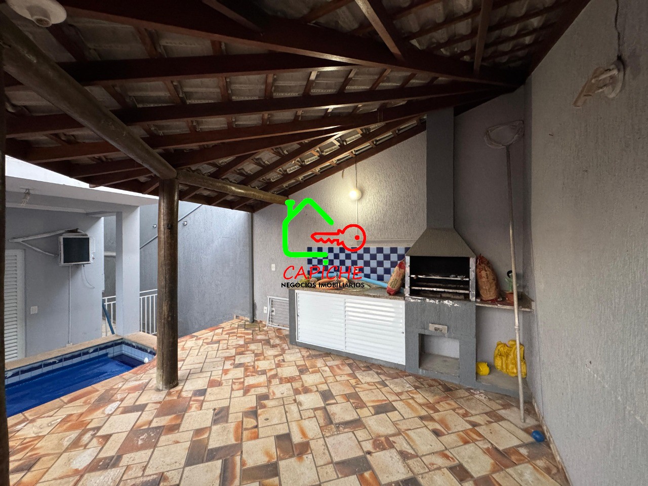 Casa de Condomínio para alugar com 4 quartos, 310m² - Foto 26