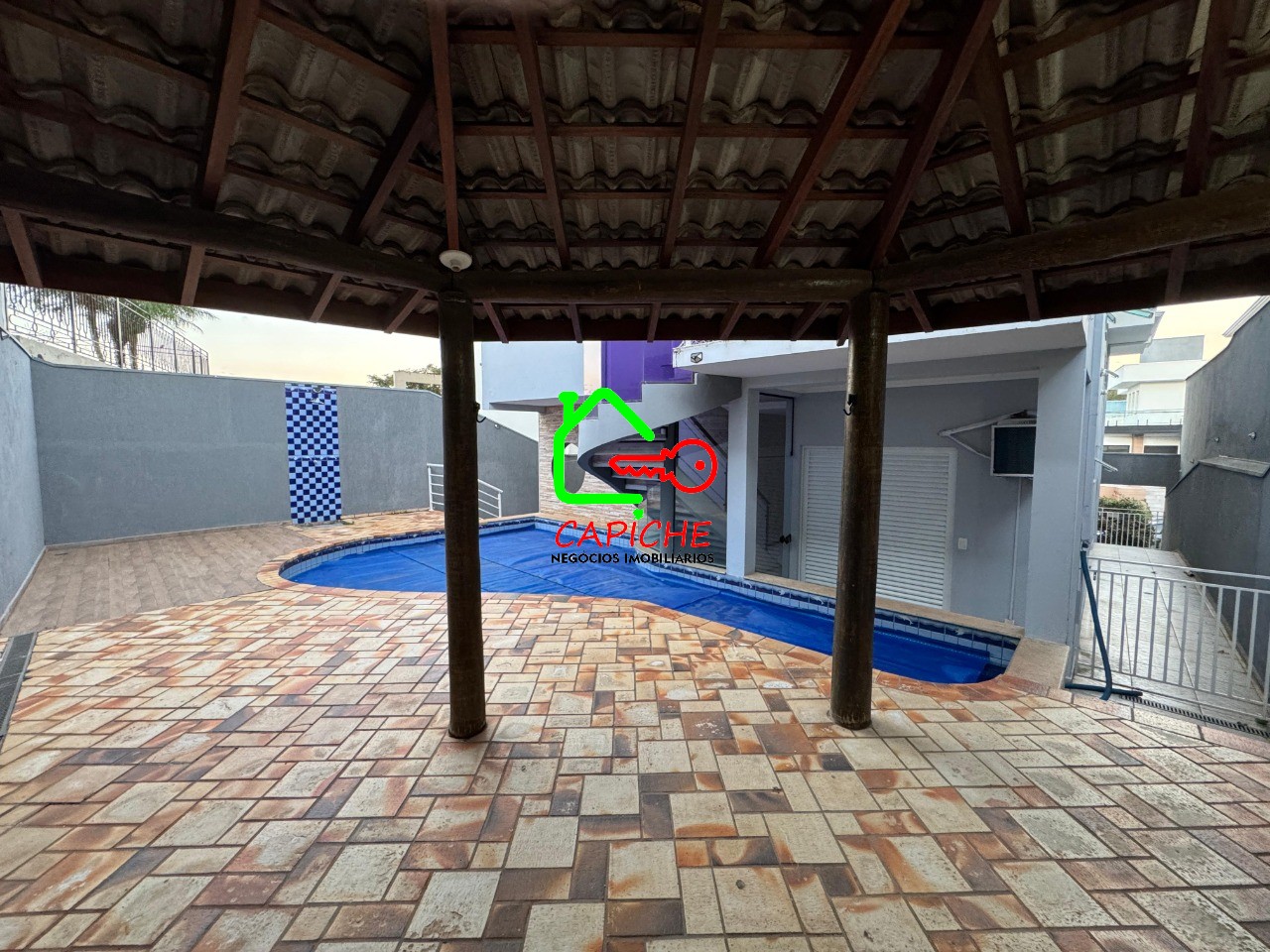 Casa de Condomínio para alugar com 4 quartos, 310m² - Foto 27