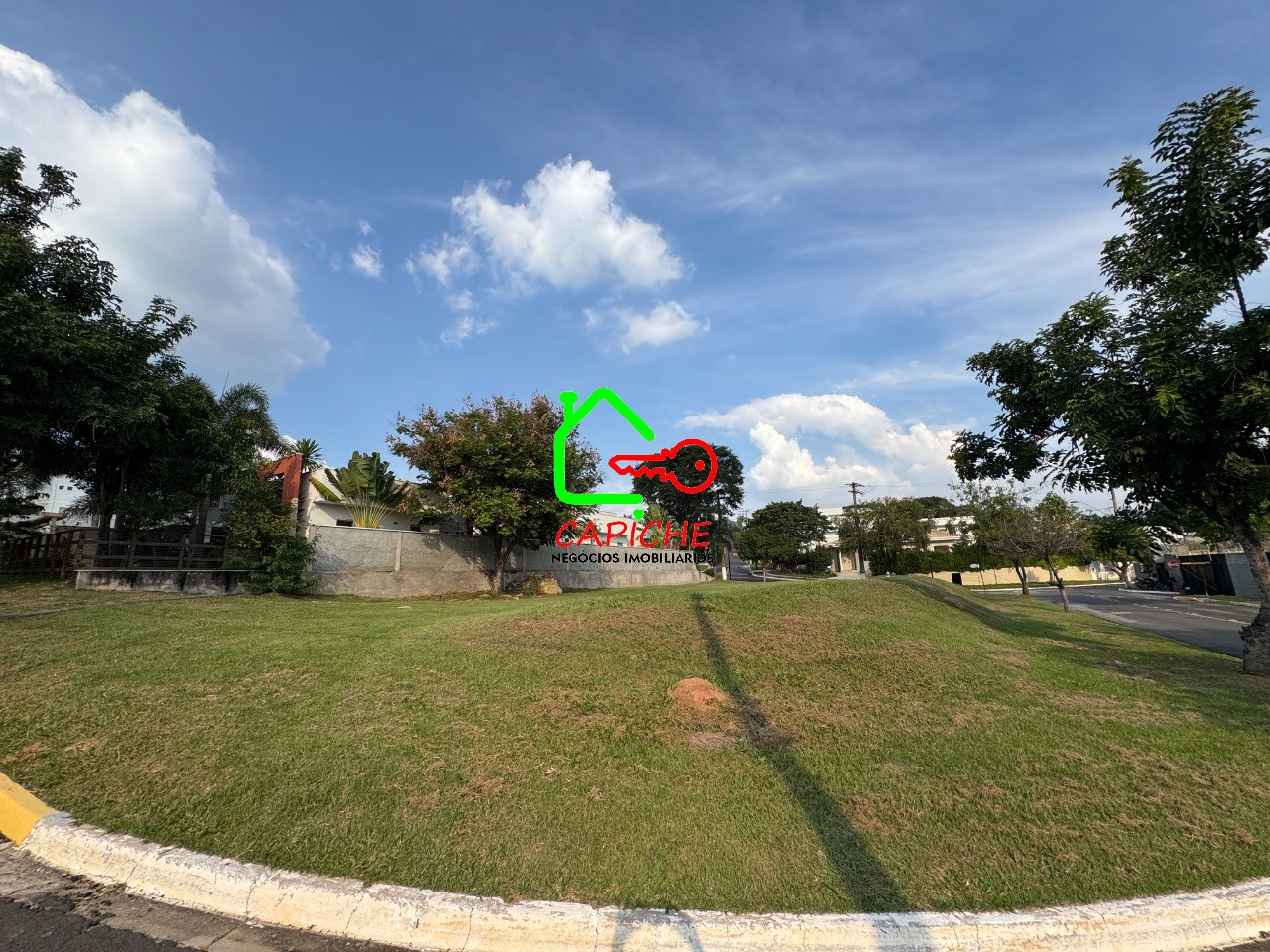 Terreno à venda, 987m² - Foto 2