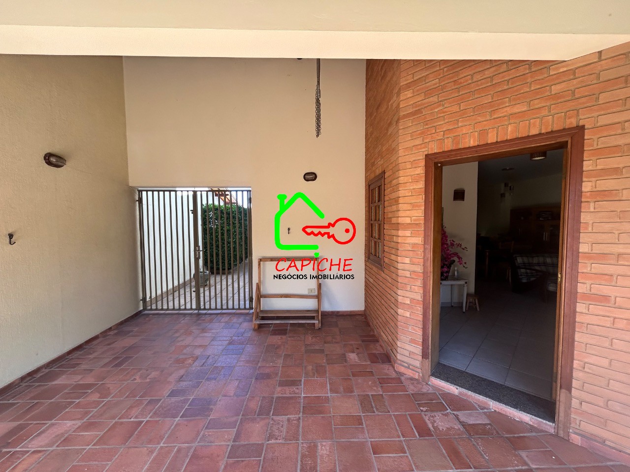 Casa para alugar com 3 quartos, 400m² - Foto 6