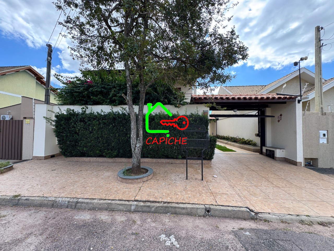 Casa à venda e aluguel com 3 quartos - Foto 2
