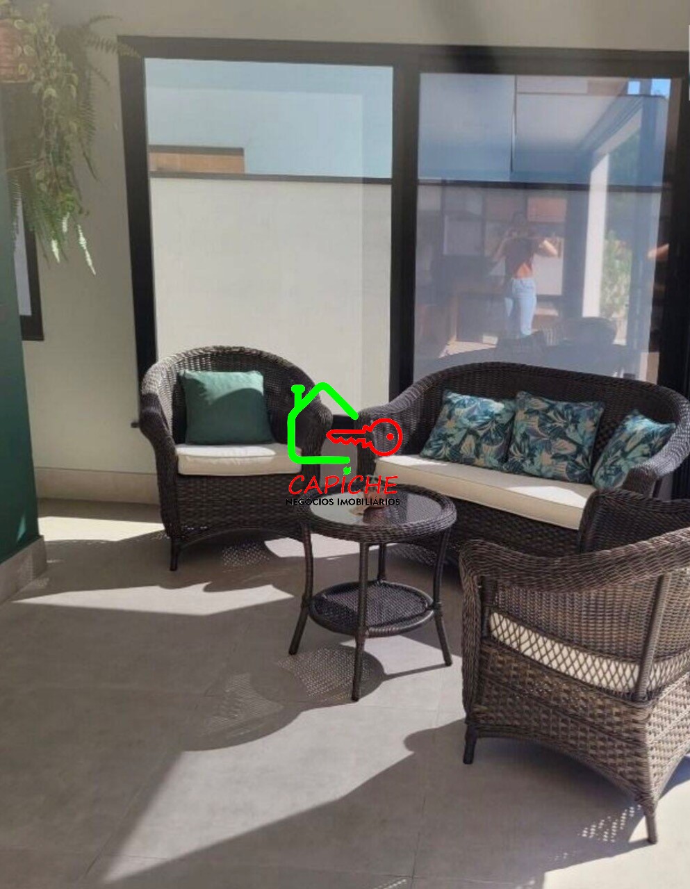 Casa de Condomínio à venda com 3 quartos, 382m² - Foto 2