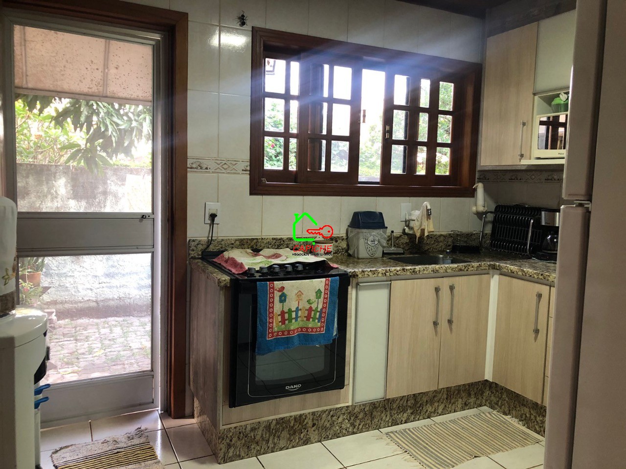 Casa de Condomínio à venda com 6 quartos, 256m² - Foto 17