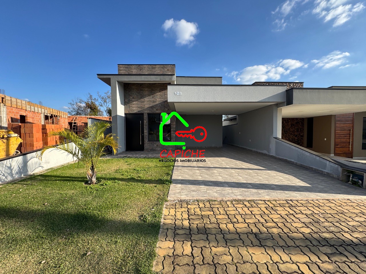 Casa de Condomínio à venda com 3 quartos, 325m² - Foto 1
