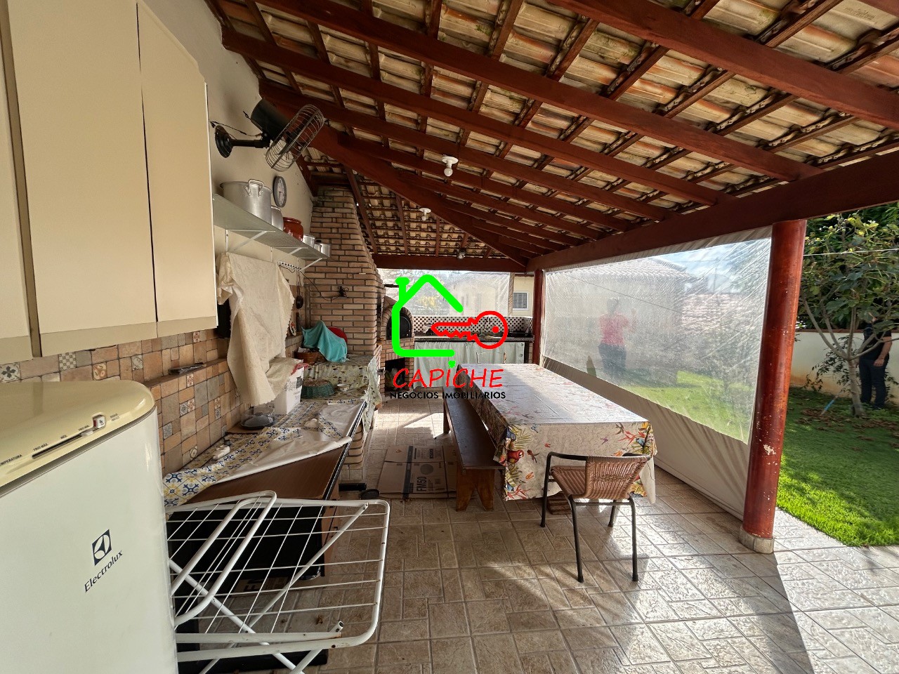Casa à venda com 4 quartos, 240m² - Foto 13