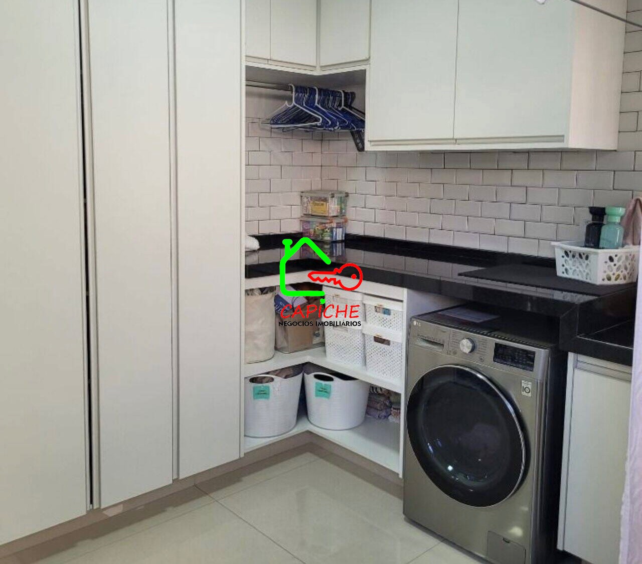 Casa de Condomínio à venda com 3 quartos, 382m² - Foto 17