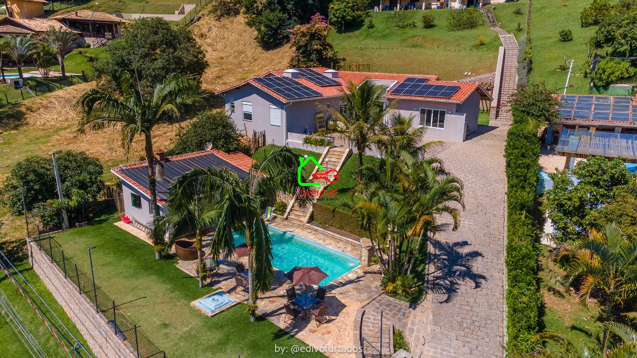 Casa de Condomínio à venda com 4 quartos, 400m² - Foto 1