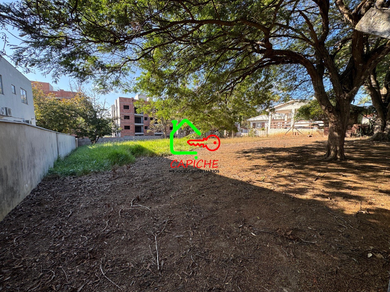 Terreno à venda, 960m² - Foto 1