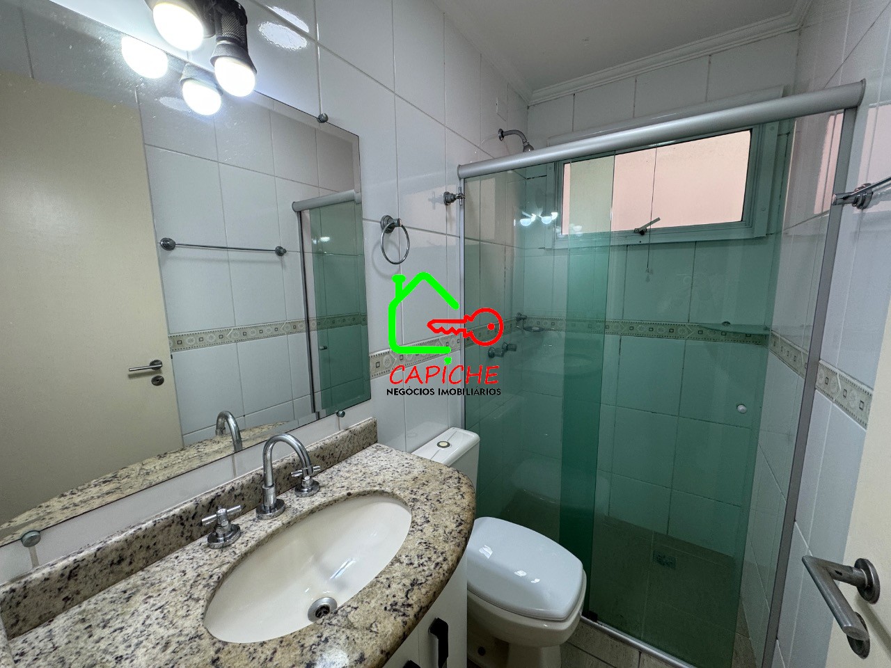 Apartamento para alugar com 3 quartos, 85m² - Foto 13