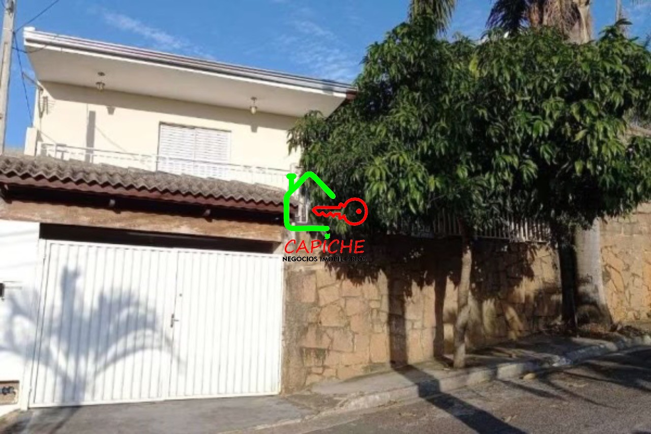Casa à venda com 4 quartos, 240m² - Foto 2