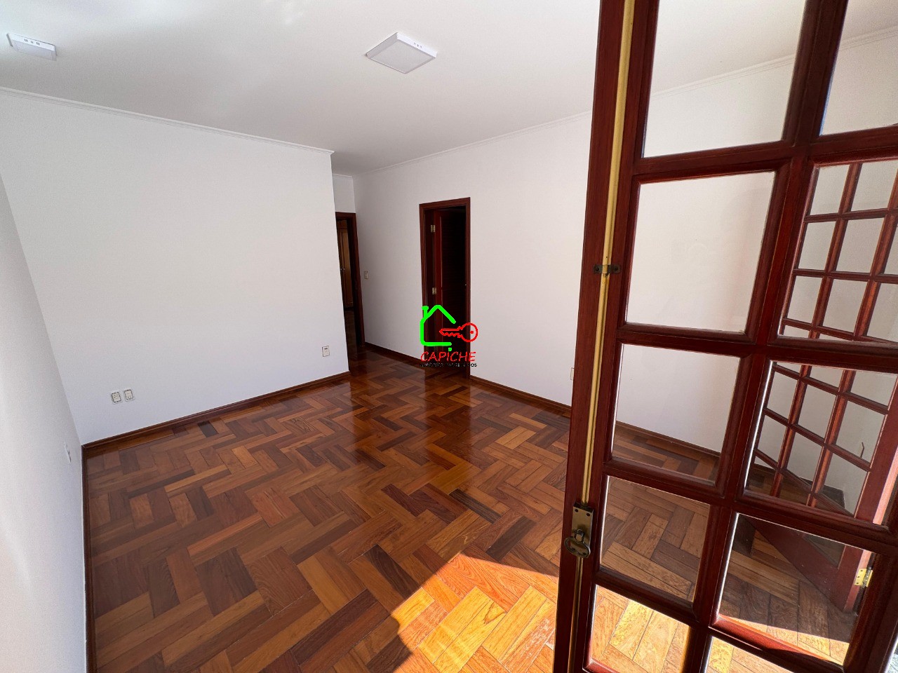 Casa de Condomínio para alugar com 5 quartos, 800m² - Foto 29