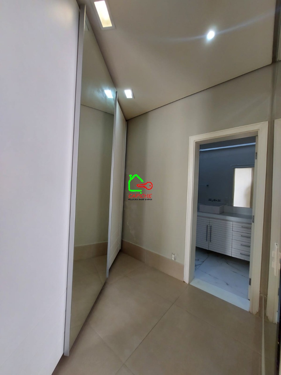 Casa de Condomínio para alugar com 4 quartos, 1210m² - Foto 8