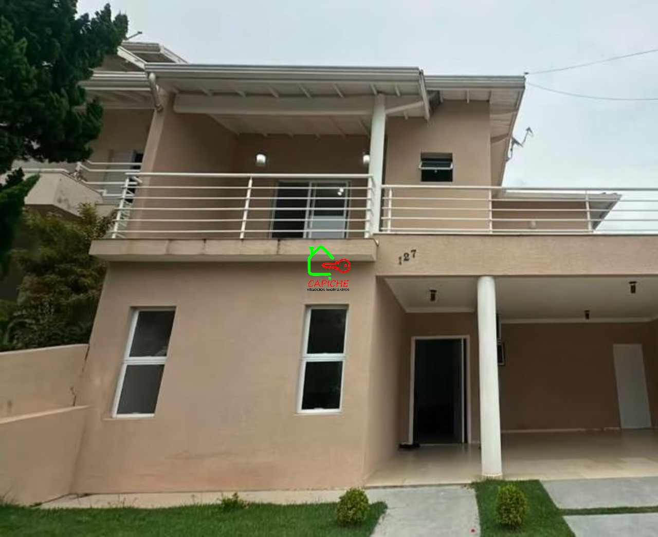 Casa de Condomínio à venda com 3 quartos, 193m² - Foto 1