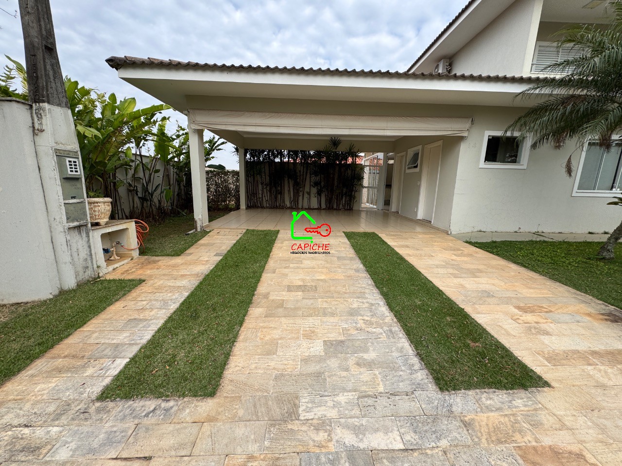 Casa de Condomínio à venda com 3 quartos, 372m² - Foto 3