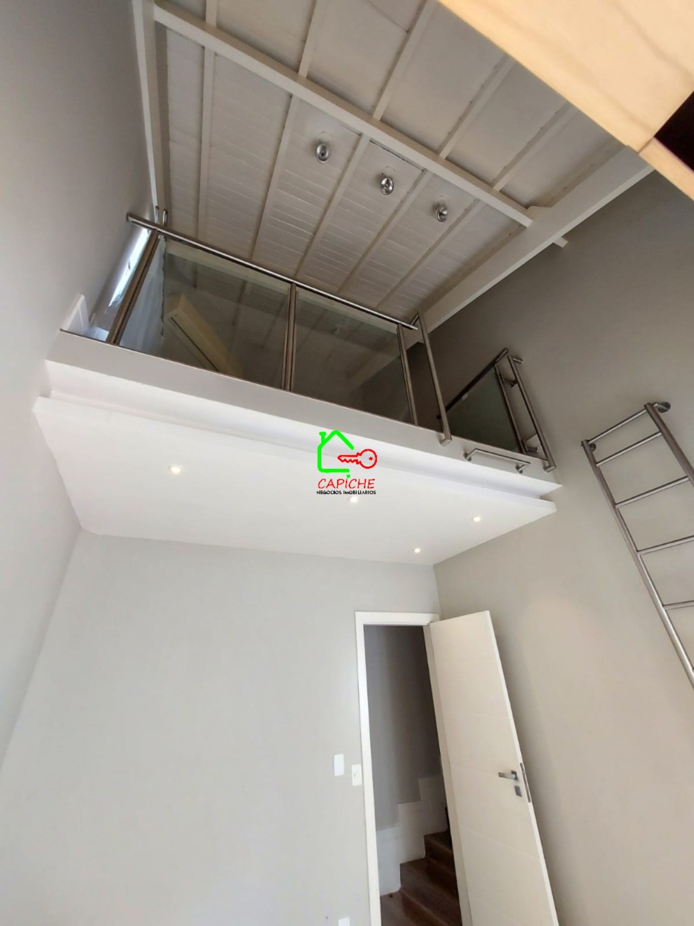 Casa de Condomínio para alugar com 4 quartos, 1210m² - Foto 4