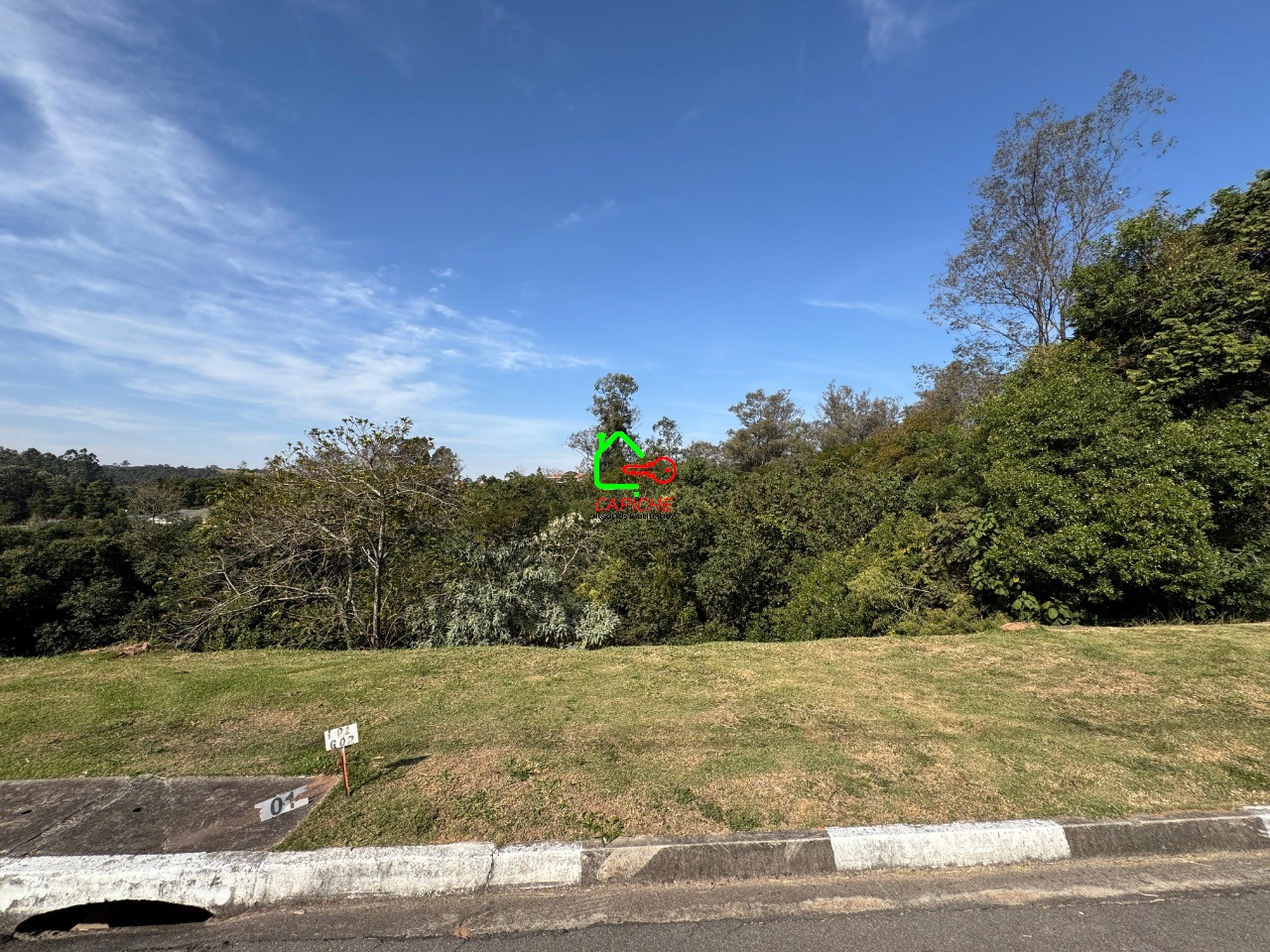 Terreno à venda, 1650m² - Foto 1