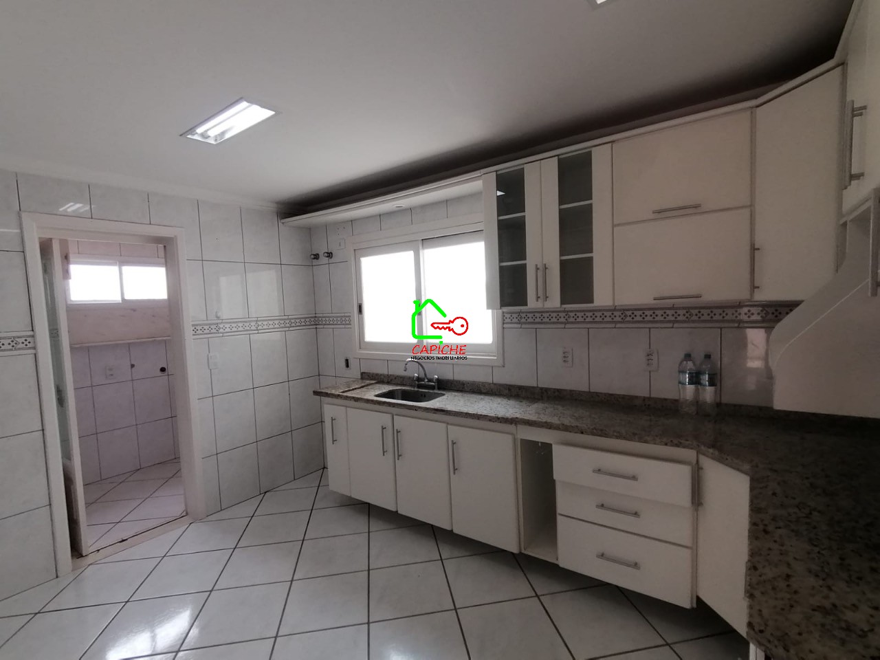 Casa de Condomínio para alugar com 3 quartos, 193m² - Foto 26