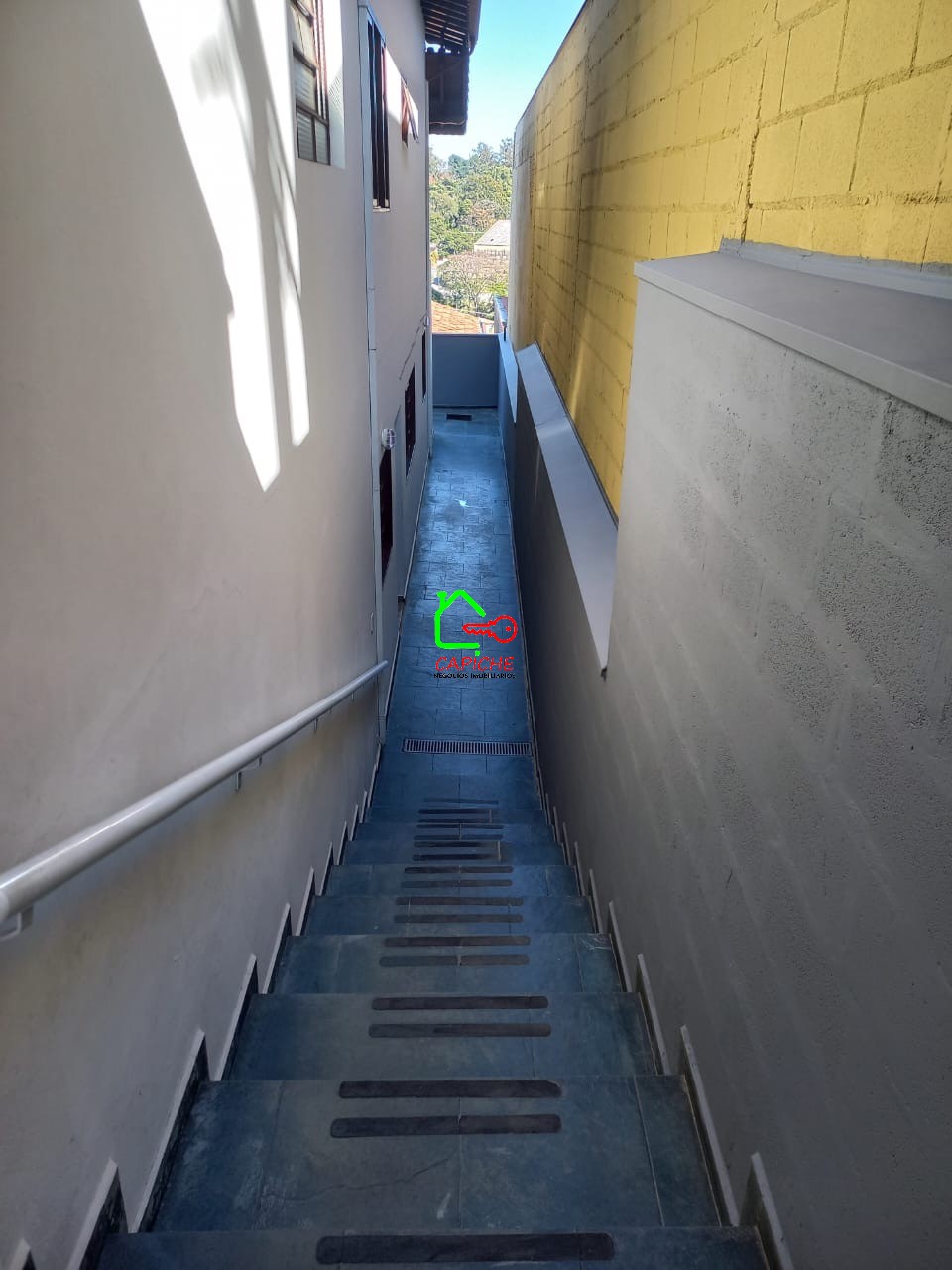Casa para alugar com 2 quartos, 80m² - Foto 13